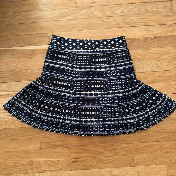 NWT J. Crew Blue & Navy Pleated Skirt - Picture 2 of 3